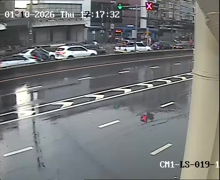 ภาพจากกล้อง ปากซอยชินเขต 1-CAM1 เวลา 1 ต.ค. 17:17 น. ขณะจุดวัดถนนอ่านได้ 15 ซม.